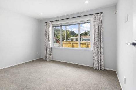 Photo of property in 28 Russell Road, Wainuiomata, Lower Hutt, 5014