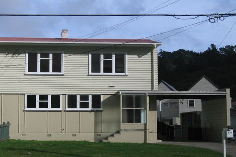 Photo of property in 336-338 George Street, Stokes Valley, Lower Hutt, 5019