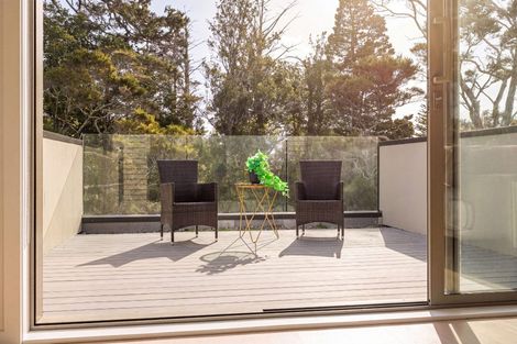Photo of property in 40a Verran Road, Birkdale, Auckland, 0626
