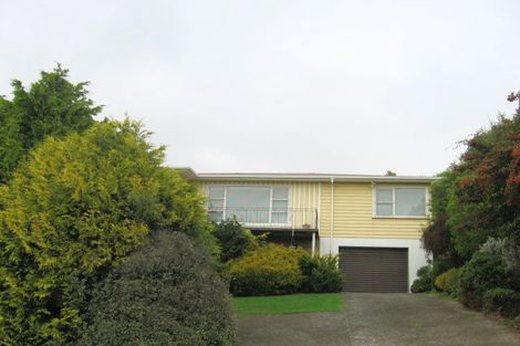 Photo of property in 37 Sunrise Boulevard, Tawa, Wellington, 5028