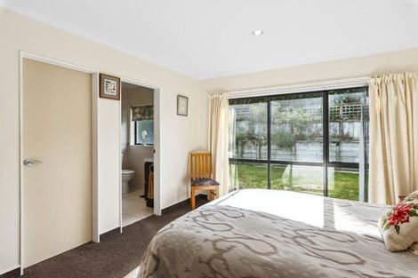Photo of property in 18 Sunburst Court, Paraparaumu Beach, Paraparaumu, 5032