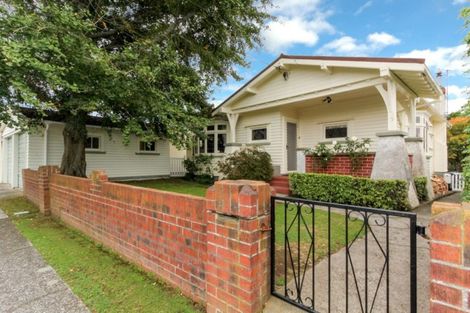 Photo of property in 5 Holsworthy Road, Lower Vogeltown, New Plymouth, 4310