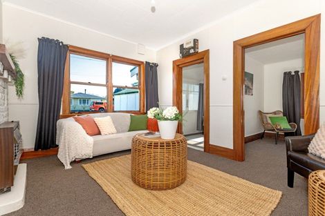 Photo of property in 16 Wellington Street, Te Hapara, Gisborne, 4010