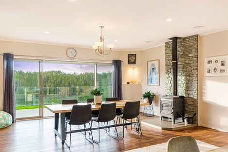 Photo of property in 92 Taiapa Valley Road, Muriwai, Waimauku, 0881