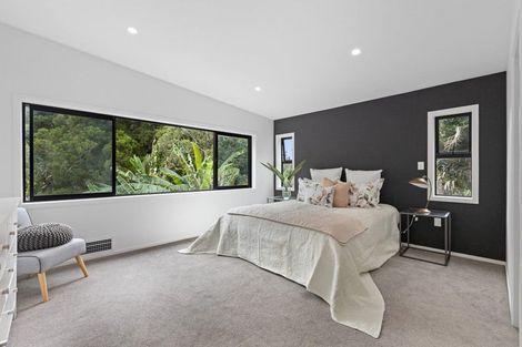 Photo of property in 18 Paturoa Road, Titirangi, Auckland, 0604