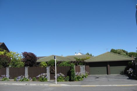 Photo of property in 88 Aikmans Road, Merivale, Christchurch, 8014