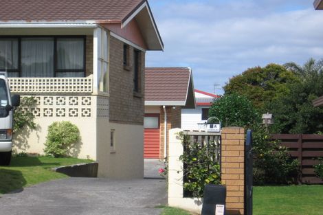 Photo of property in 3 Sutherland Avenue, Mount Maunganui, 3116