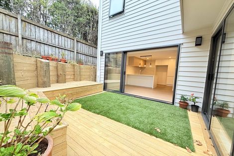 Photo of property in 14d Clairville Crescent, Wai O Taiki Bay, Auckland, 1072
