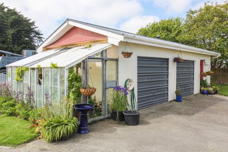 Photo of property in 6 Connell Street, Waitaki Bridge, Oamaru, 9493