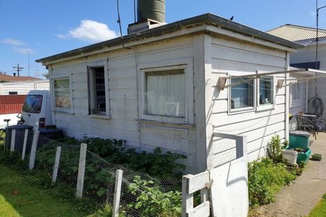 Photo of property in 23 Mako Mako Road, Levin, 5510