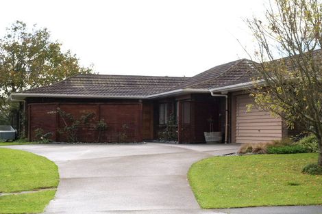Photo of property in 18 Seneca Court, Golflands, Auckland, 2013