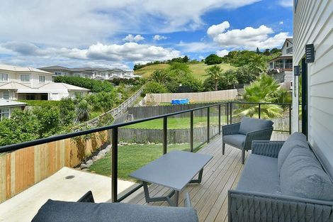 Photo of property in 61 Landmark Terrace, Orewa, 0931