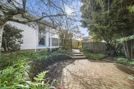 Photo of property in 9 Pixie Place, Pakuranga Heights, Auckland, 2010