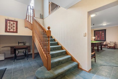 Photo of property in 3 Fairfax Terrace, Frankleigh Park, New Plymouth, 4310