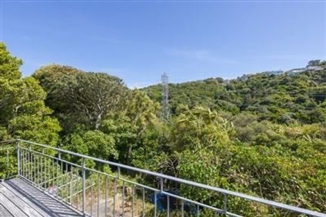 Photo of property in 16 Moana Road, Kelburn, Wellington, 6012