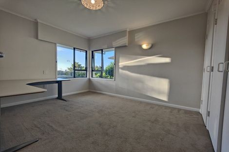 Photo of property in 2 Mellons Bay Road, Howick, Auckland, 2014