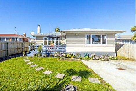 Photo of property in 37 Puriri Road, Manurewa, Auckland, 2102