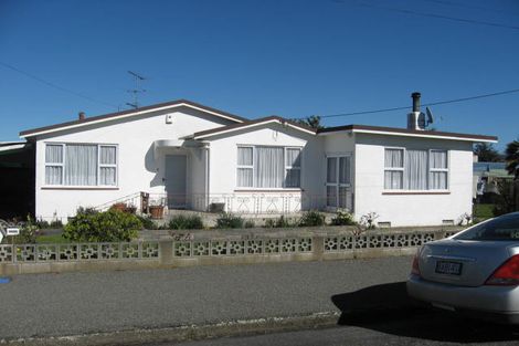 Photo of property in 8 Richmond Road, Carterton, 5713