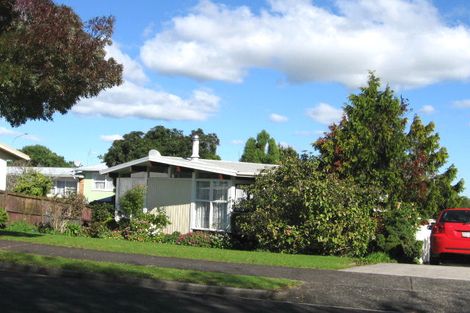 Photo of property in 4 Edgar Pearce Place, Howick, Auckland, 2014