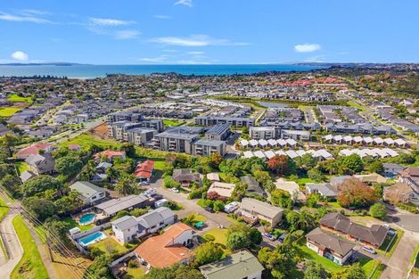 Photo of property in 57 John Dee Crescent, Red Beach, 0932