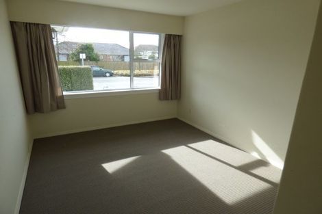 Photo of property in 2/26 Hanrahan Street, Upper Riccarton, Christchurch, 8041