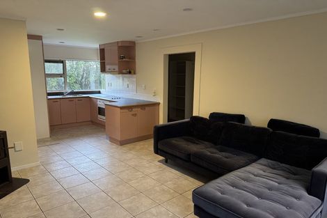 Photo of property in 74 Tarrant Road, Helensville, 0875