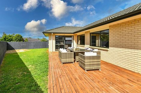 Photo of property in 24 Greig Place, Pukekohe, 2120