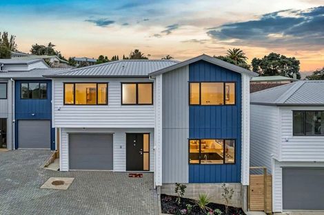 Photo of property in 29c Rotoiti Avenue, Pakuranga Heights, Auckland, 2010