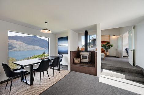 Photo of property in 67 Wynyard Crescent, Fernhill, Queenstown, 9300