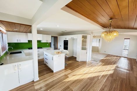 Photo of property in 58 Carnoustie Drive, Wattle Downs, Auckland, 2103