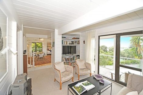 Photo of property in 47 Grand View Road, Leigh, 0985