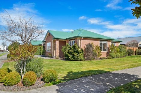Photo of property in 19 Wagner Crescent, Northwood, Christchurch, 8051