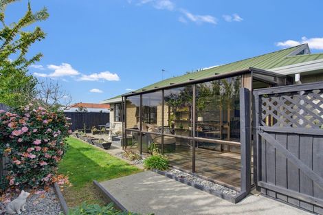 Photo of property in 2/244 Main Road North, Redwood, Christchurch, 8051
