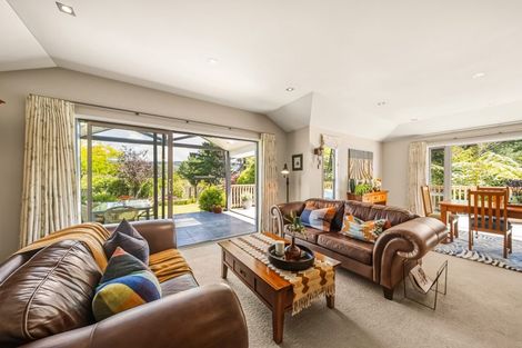 Photo of property in 13 Marua Palm Grove, Timberlea, Upper Hutt, 5018