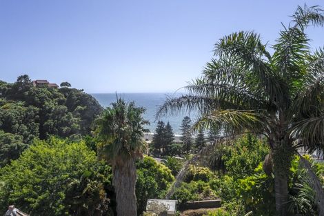 Photo of property in 2 Hadfield Terrace, Bluff Hill, Napier, 4110