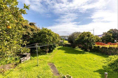 Photo of property in 67 Pendarves Street, New Plymouth, 4310