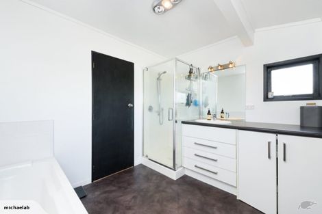 Photo of property in 80a Girven Road, Mount Maunganui, 3116