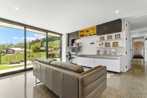 Photo of property in 1 Appletree Way, Stoke, Nelson, 7011