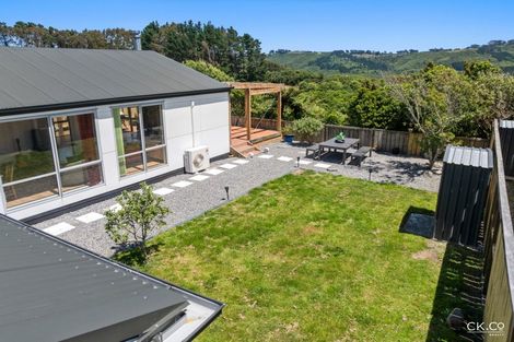 Photo of property in 22 Otonga Heights, Maungaraki, Lower Hutt, 5010