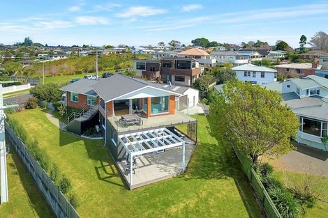 Photo of property in 1 Lemon Grove Avenue, Otumoetai, Tauranga, 3110