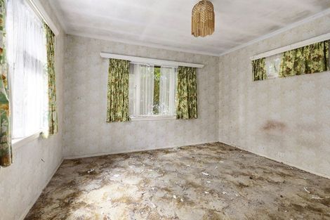 Photo of property in 19 Beauchamp Street, Tawa, Wellington, 5028