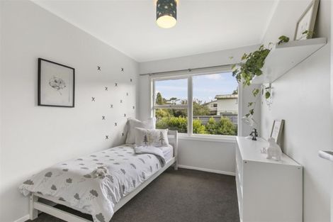 Photo of property in 6 Stott Avenue, Birkdale, Auckland, 0626