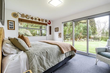 Photo of property in 225 Awai Road, Tarurutangi, New Plymouth, 4372
