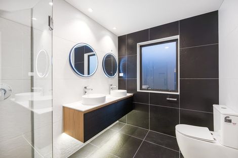 Photo of property in 15 Kumukumu Road, Long Bay, Auckland, 0630