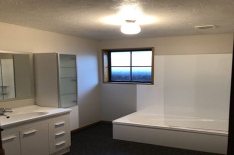 Photo of property in 262 Queenspark Drive, Parklands, Christchurch, 8083