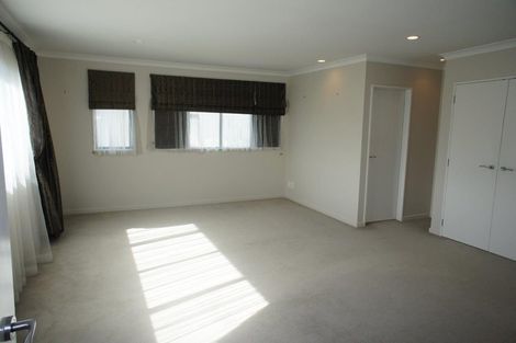 Photo of property in 3 Courtneys, West Harbour, Auckland, 0618