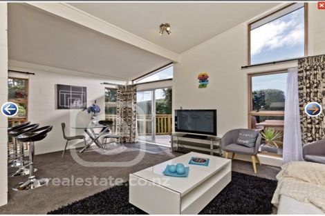 Photo of property in 1/72 Mountbatten Avenue, Hillcrest, Auckland, 0627