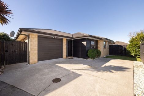 Photo of property in 8 Cupples Street, Papamoa Beach, Papamoa, 3118
