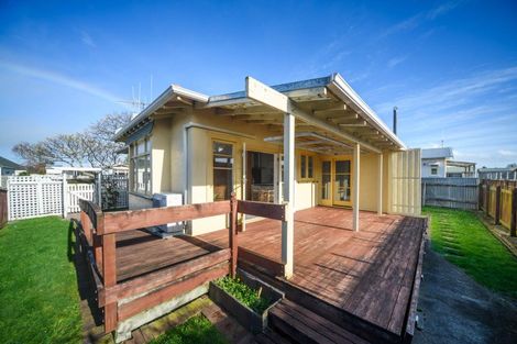 Photo of property in 18 Mahoe Avenue, Takaro, Palmerston North, 4410