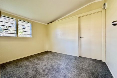 Photo of property in 13 Carbery Place, Manurewa, Auckland, 2102